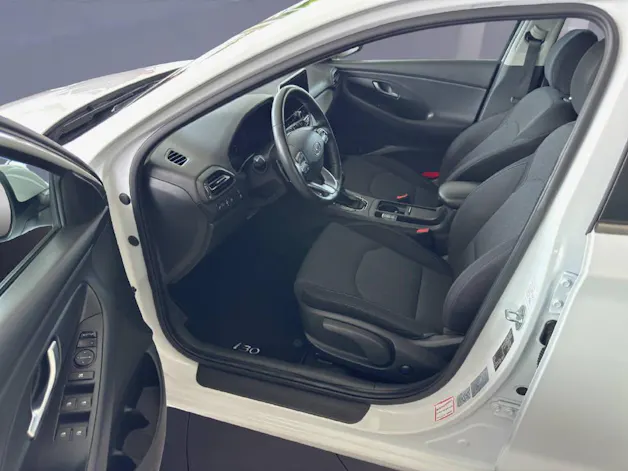 HYUNDAI i30 Wagon 1.5 T-GDi Amplia