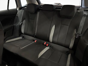 https://vehicle.imgix.net/4448258/53a92a27-8c40-4a36-93a5-c9256522b83a.jpg