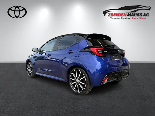 Toyota Yaris 1.5 VVT-i HSD GR Sport inkl. Wartungsvertrag