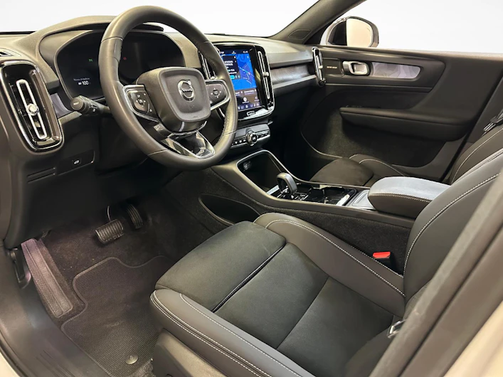 image du véhicule VOLVO C40