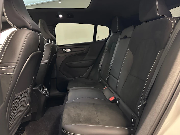 image du véhicule VOLVO C40