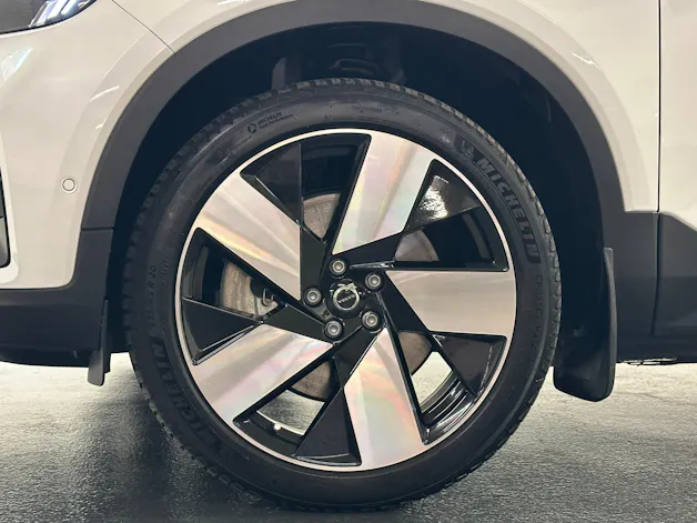 VOLVO C40 E80 Ultimate AWD