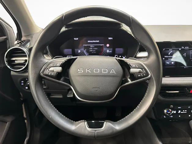 SKODA Fabia 1.0 TSI Selection DSG