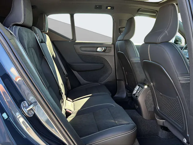 VOLVO EX40 Twin Black Edition AWD