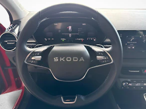 https://vehicle.imgix.net/4448354/443a9d3c-ebc0-40f6-845d-1105709b5255.jpg