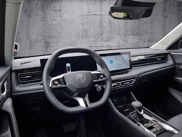 MG HS 1.5 PHEV Luxury