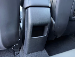 https://vehicle.imgix.net/4448397/27fdf7c6-e761-49dc-b291-d87d5a41eee3.jpg