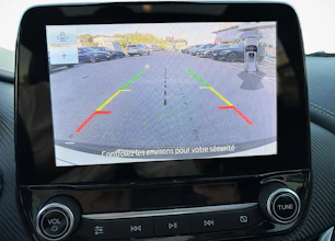 https://vehicle.imgix.net/4448397/62165ad3-cd82-4940-93fe-b0f2554c63f6.jpg