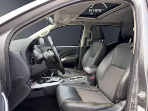 NISSAN Navara 2.3 dCi Double Cab N-Guard AT