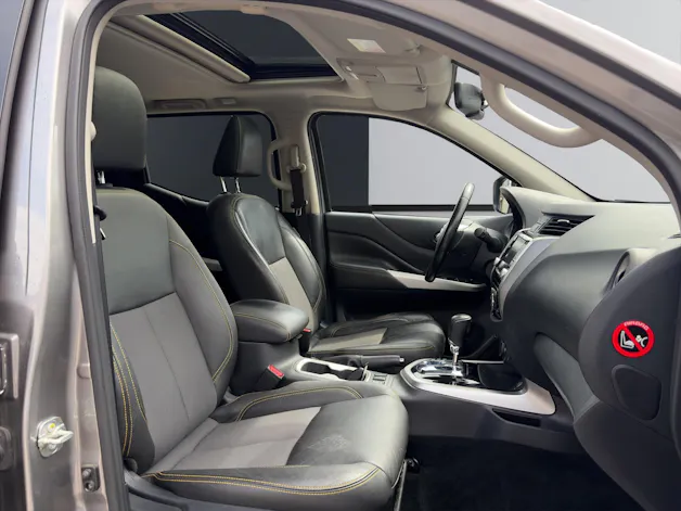 NISSAN Navara 2.3 dCi Double Cab N-Guard AT