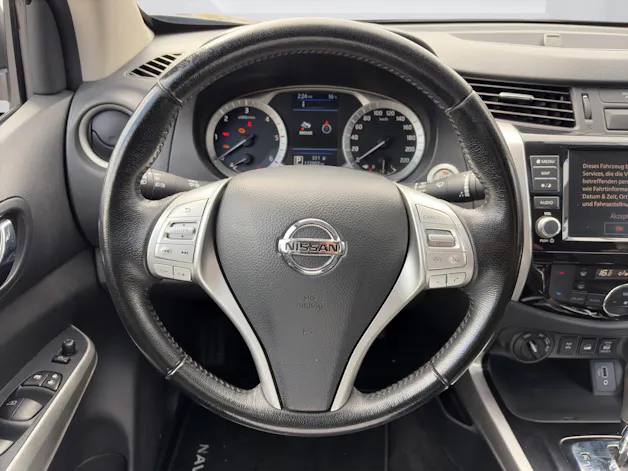 NISSAN Navara 2.3 dCi Double Cab N-Guard AT
