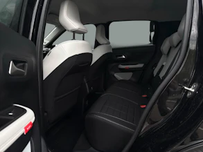 https://vehicle.imgix.net/4448403/ef6fdb7a-19d7-486c-88ed-ab8ed9b162a3.jpg