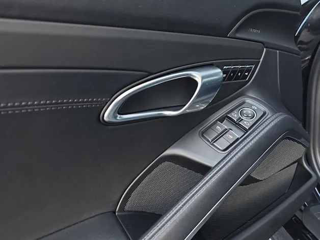 PORSCHE 718 Cayman GTS 2.5 (CH)
