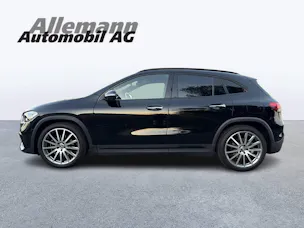 MERCEDES-BENZ GLA 220 d AMG Line 4matic