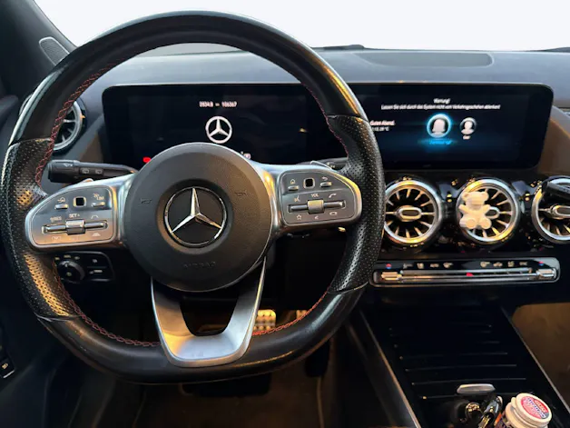MERCEDES-BENZ GLA 220 d AMG Line 4matic