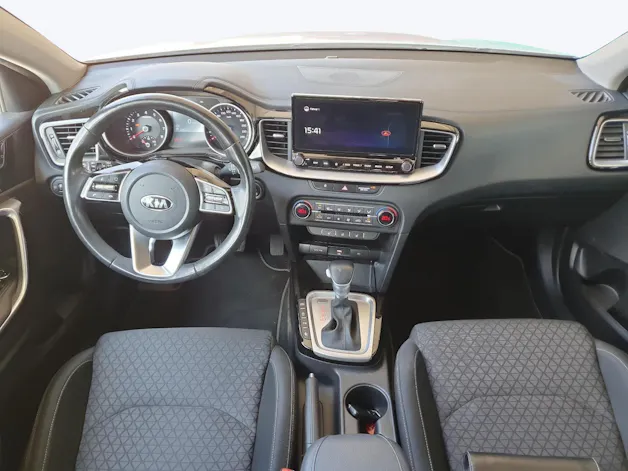 Kia Ceed 1.5 T-GDi MHEV Power