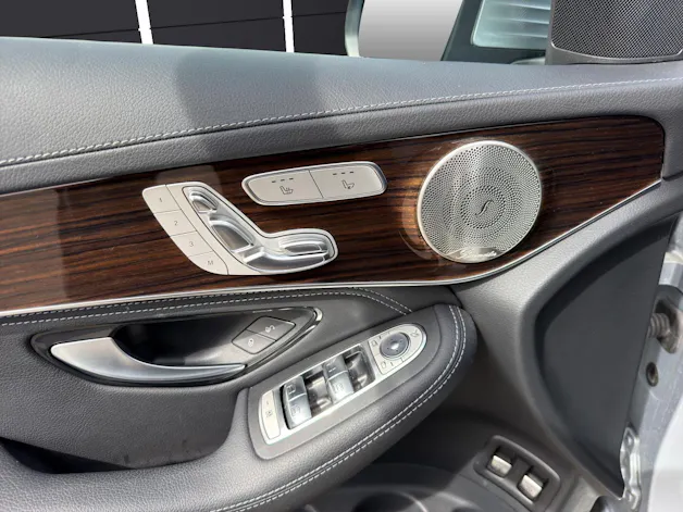 MERCEDES-BENZ GLC 300 e 4m