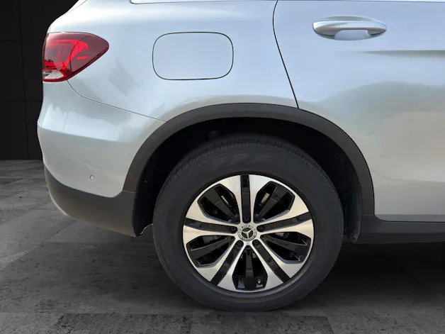MERCEDES-BENZ GLC 300 e 4m