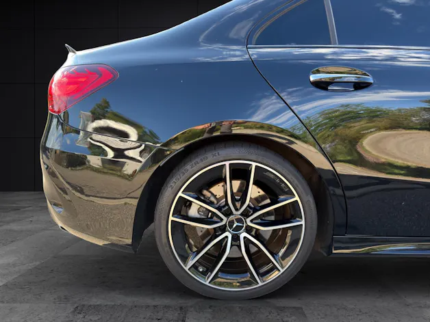 MERCEDES-BENZ A 35 AMG 4matic Limousine