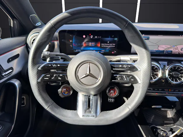 MERCEDES-BENZ A 35 AMG 4matic Limousine
