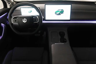 https://vehicle.imgix.net/4448491/d15aba6e-f188-4e43-b91c-0986fcf81249.jpg