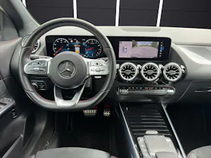 MERCEDES-BENZ GLA 250 AMG Line 4matic