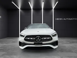 MERCEDES-BENZ GLA 250 AMG Line 4matic