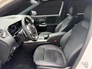 MERCEDES-BENZ GLA 250 AMG Line 4matic