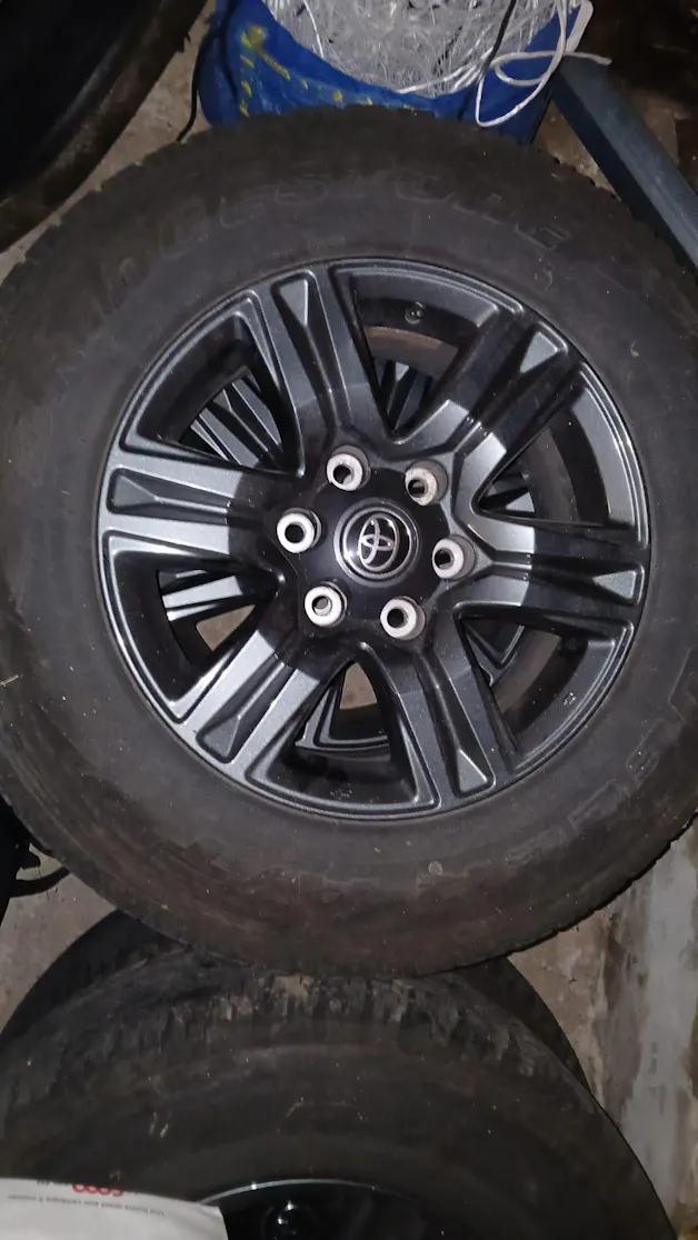Toyota Hilux Double Cab. Pick-up 2.8 D-4D 4x4 Style