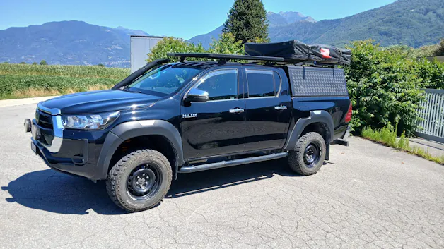 Toyota Hilux Double Cab. Pick-up 2.8 D-4D 4x4 Style
