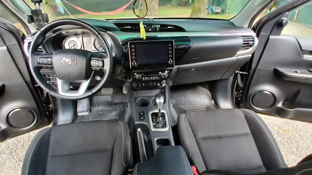 Toyota Hilux Double Cab. Pick-up 2.8 D-4D 4x4 Style