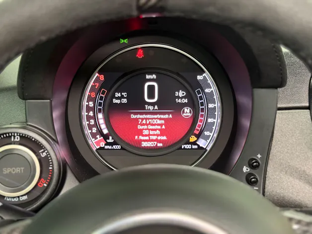 FIAT 595 C Abarth 1.4 T-Jet 180 Competizione