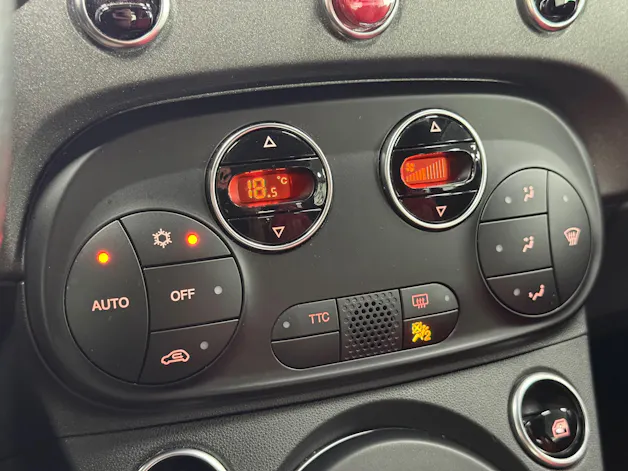 FIAT 595 C Abarth 1.4 T-Jet 180 Competizione