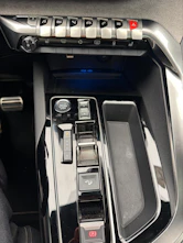 image du véhicule PEUGEOT 3008 1.6 Plug-in Hybrid4 GT