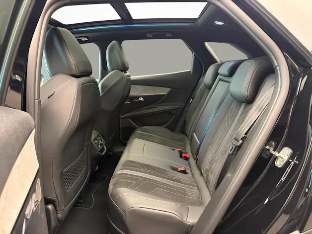 PEUGEOT 3008 1.6 Plug-in Hybrid4 GT