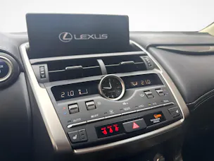 Lexus NX 300h Comfort