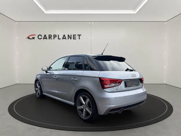 AUDI A1 Sportback 1.0 TFSI S-LINE