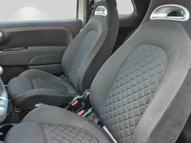 FIAT 595 Abarth 1.4 T-Jet 165