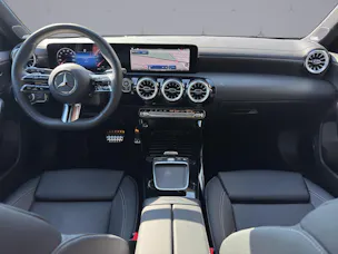 MERCEDES-BENZ A 250 AMG Line 4m