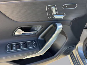 MERCEDES-BENZ A 250 AMG Line 4m