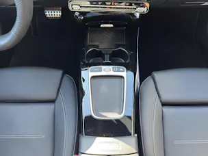 MERCEDES-BENZ A 250 AMG Line 4m