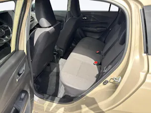 Suzuki Swift 1.2 Sakura Top Hybrid 4x4