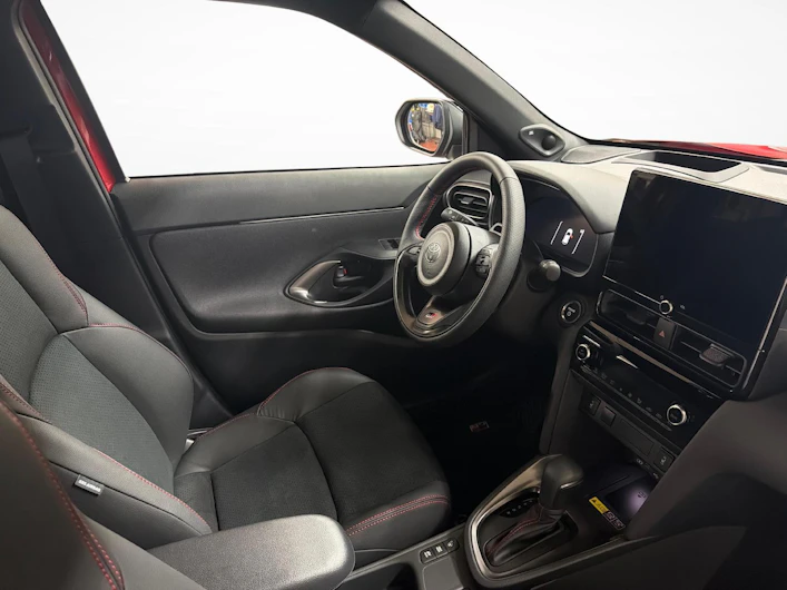 Fahrzeugbild TOYOTA YARIS CROSS