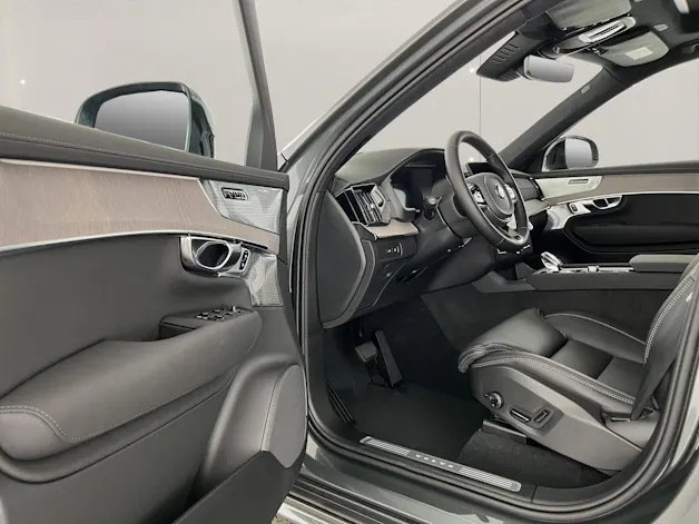 VOLVO XC90 2.0 T8 TE Ultra Dark eAWD
