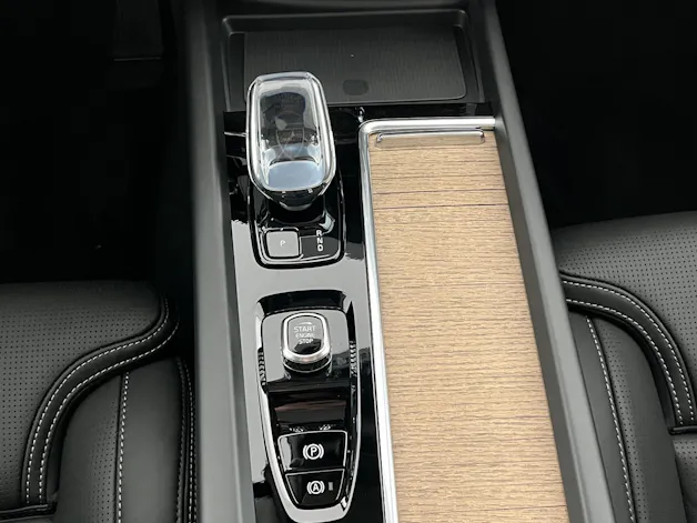 VOLVO XC60 2.0 T8 TE Ultra Dark eAWD