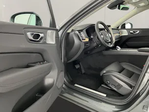 VOLVO XC60 2.0 T8 TE Ultra Dark eAWD