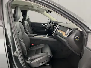 VOLVO XC60 2.0 T8 TE Ultra Dark eAWD