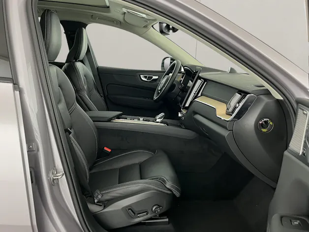 VOLVO XC60 2.0 T8 TE Ultra Dark eAWD