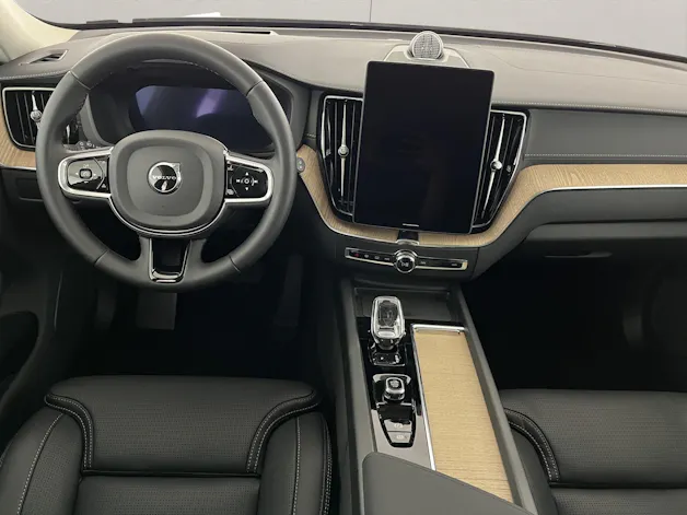 VOLVO XC60 2.0 T8 TE Ultra Dark eAWD