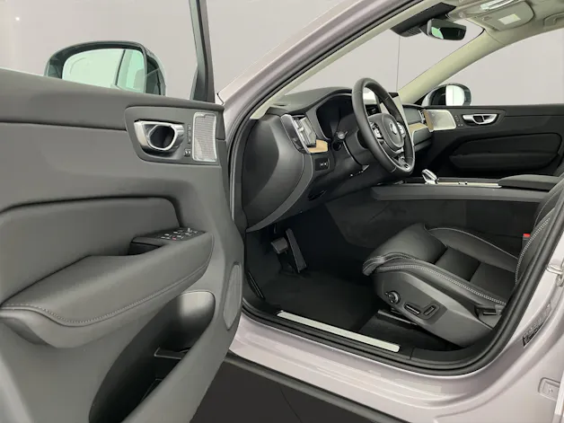 VOLVO XC60 2.0 T8 TE Ultra Dark eAWD